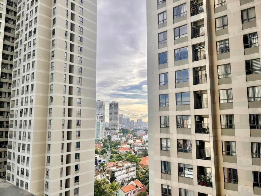 Căn hộ Masteri Thaodien Near Landmark 81 2brs *
